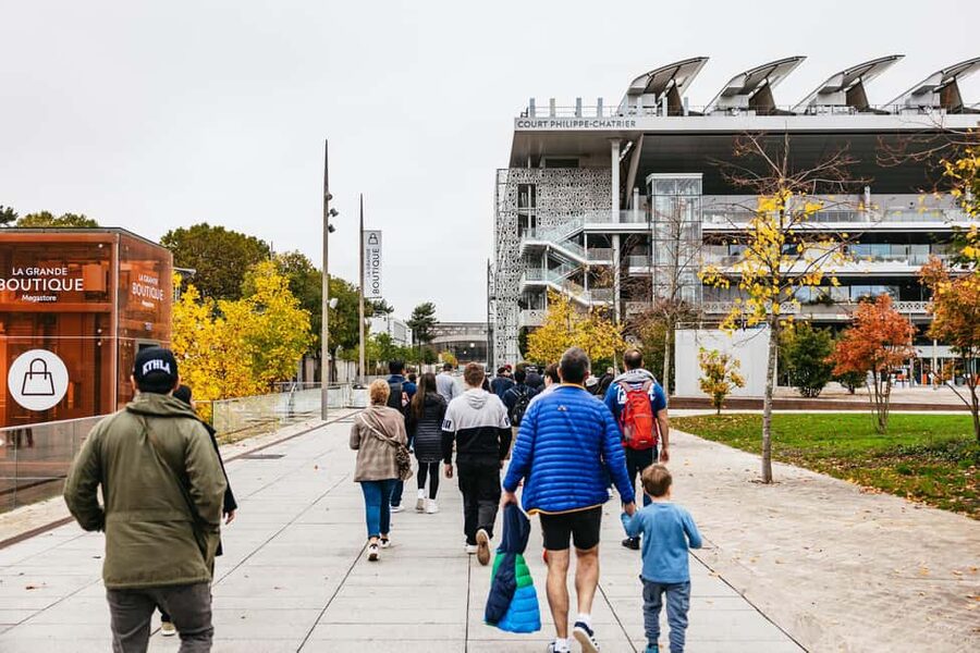Paris: Roland-Garros Stadium Guided Backstage Tour - FAQ