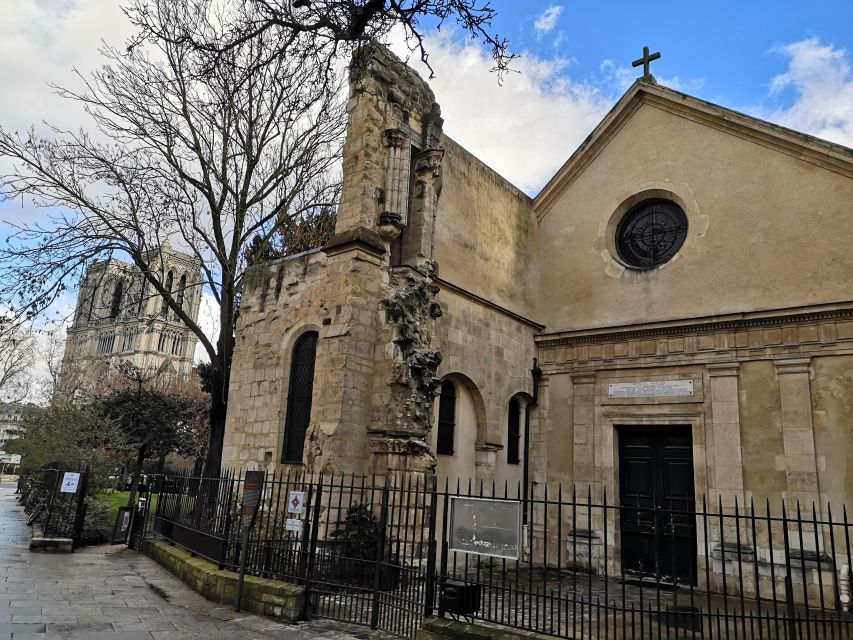 Paris: Romantic Piano Concert at Saint-Julien-le-Pauvre - Why Saint-Julien-le-Pauvre Makes a Piano Concert Worth It
