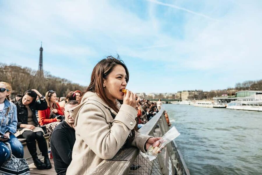 Paris: Seine Cruise and Macaron Tasting by the Eiffel Tower - What You Actually Get for About $21