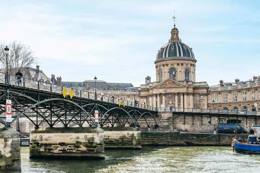 Paris: Seine Cruise and Macaron Tasting by the Eiffel Tower - Where It Fits in Your Paris Day