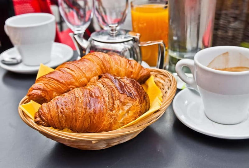 Paris: Seine Cruise & French Breakfast by the Eiffel Tower - From Brasserie Breakfast to Port de la Bourdonnais, your morning flow