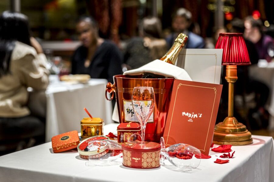 Paris: Seine River Cruise with 3-Course Dinner & Live Music - Key highlights to know before you go