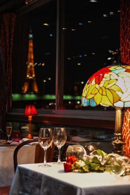 Paris: Seine River Cruise with 3-Course Dinner & Live Music - Price and value: is $182 per person worth it?