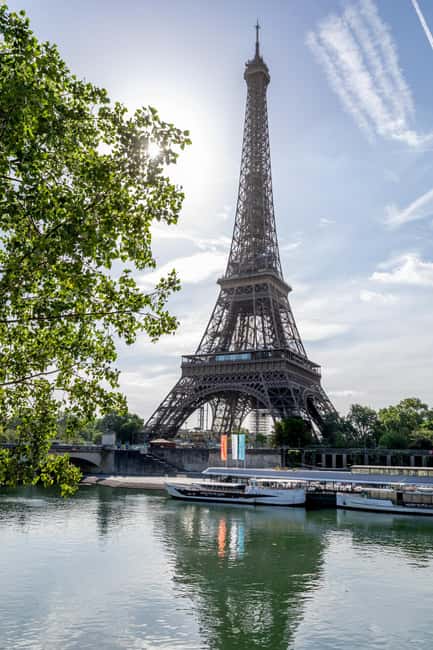 Paris: Seine River Cruise with Champagne from Eiffel Tower - Key highlights that make this cruise worth your time