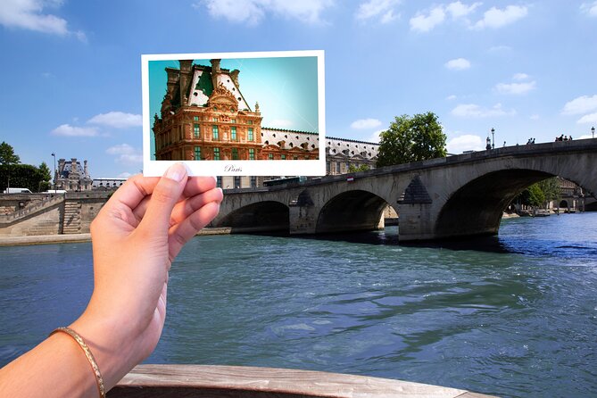 Paris Seine River Sightseeing Cruise with Commentary by Bateaux Parisiens - The Louvre area, the Egyptian obelisk, and Place de la Concorde history