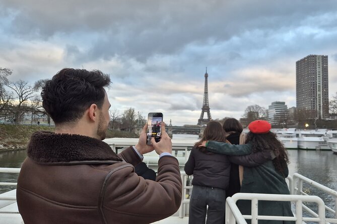 Paris Seine River Sightseeing Guided Cruise Vedettes du Pont Neuf - Should you book this guided Seine cruise from Pont Neuf?