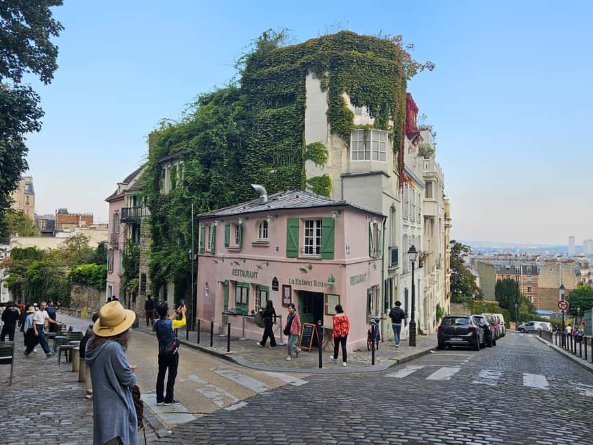 Paris Semi Private Walking Tour: Louvre, Eiffel Tower & Boat - Lunch hour in Paris: how to use the 1-hour break well