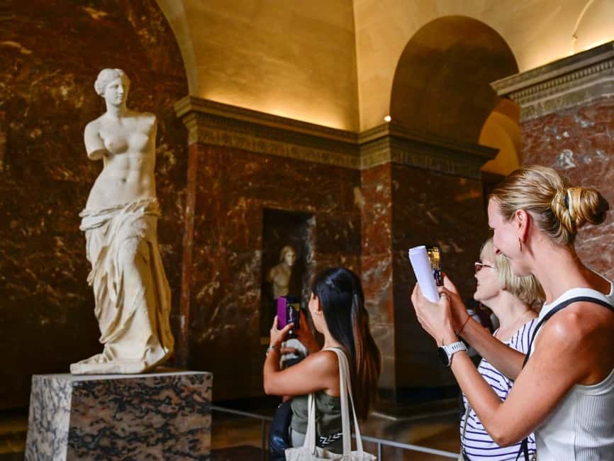 Paris: Skip-the-Line Louvre Museum & Mona Lisa Guided Tour - End point near the Seine: Vedettes de Paris and an easy follow-on day