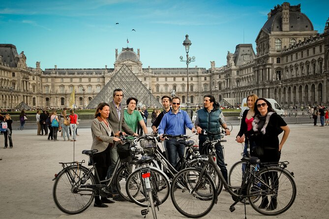 Paris Small Group Guided Bike Tour of Must-See Sights - Eiffel Tower Stop: A Quick Look With the Best Photo Lessons