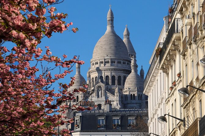 Paris: Small Group Moulin Rouge &Sacré Cœur Montmartre Tour - Le Bateau-Lavoir: Where Early 20th-Century Art Life Feels Real