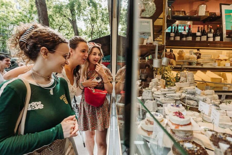Paris: Taste of Montmartre Food & Wine Walking Tour - L’Été en Pente Douce quiche lunch and finishing at Blanche