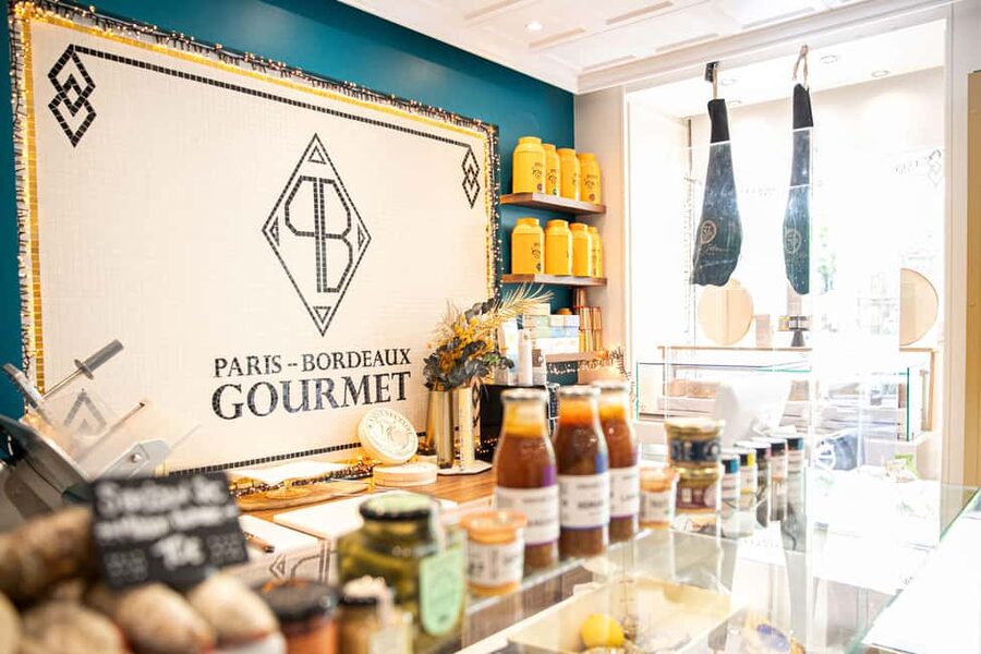 Paris: Tasting of 3 Wine and 3 Cheese - Step Inside the Deli and Wine Boutique Experience