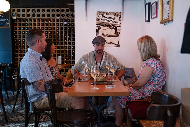 Paris: The Ultimate Wine Tour of Montmartre - 7 Guests max - The first guided stretch, why the city lessons matter before you sip