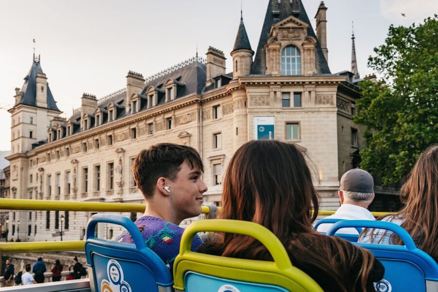 Paris: Tootbus Panoramic by Night Bus Tour with Audioguide - Place de la Concorde, then the grand boulevards come alive