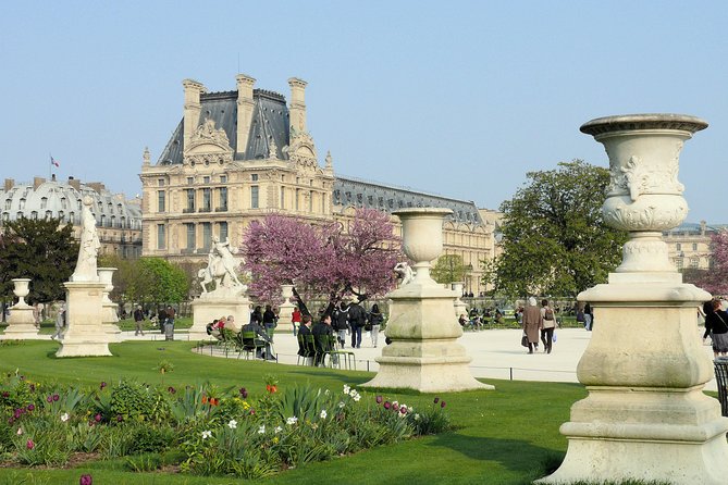 Paris Top Attractions & Hidden Gems around your Hotel Private Orientation Tour - Who this tour suits, and who might want a different format