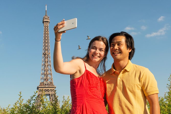 Paris Tour with Lunch at the Eiffel Tower and Seine River Cruise - Meet at Place de Sydney, Then Let the Day Run
