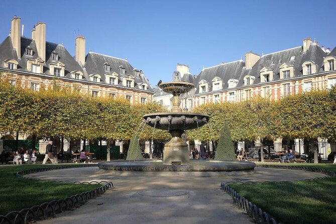 Paris Trendy Marais away from the crowds, Mansions and Fashion - Why this Le Marais route feels calmer than wandering