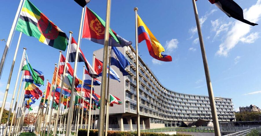 Paris: UNESCO Headquarters Tour - Arriving at 7 Place de Fontenoy and passing security