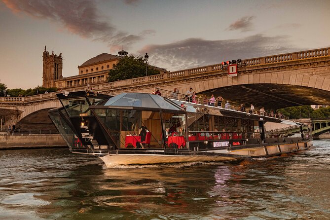 Paris Valentine's Day Dinner Cruise by Bateaux-Mouches - Why This Seine Cruise Feels Like the Right Valentine’s Move