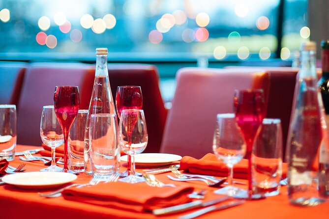 Paris Valentine's Day Dinner Cruise by Bateaux-Mouches - Seating Rules, Window Views, and the Formal Dress Code