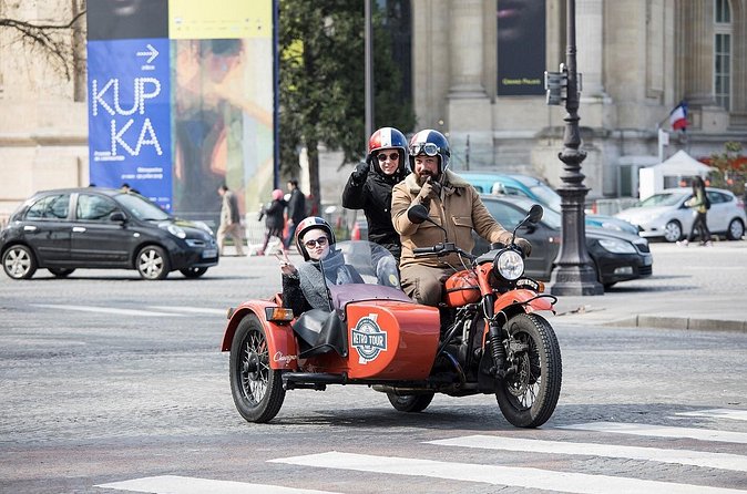 Paris Vintage Private & Bespoke Tour on a Sidecar Motorcycle - Sacré-Cœur at Montmartre: Panoramas Plus a Free Ticket Stop