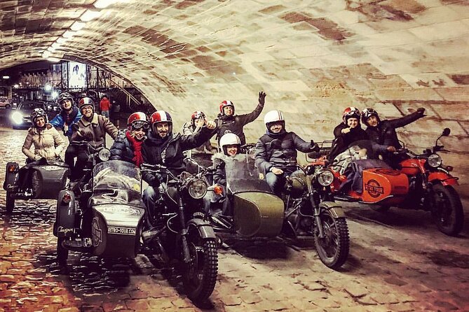 Paris Vintage Tour by Night on a Sidecar with Champagne - Champagne on the move: how the included pours change the vibe