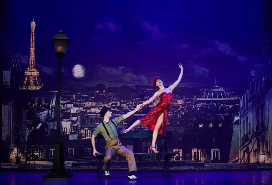 Paris: VIP Dinner and Cabaret Show at Paradis Latin - FAQ