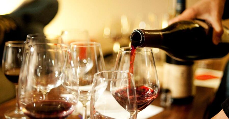 Paris: Wine and Cheese Tasting - Entering the Cave à Vin Boutique: Warm Welcome and a Real Tasting Setup