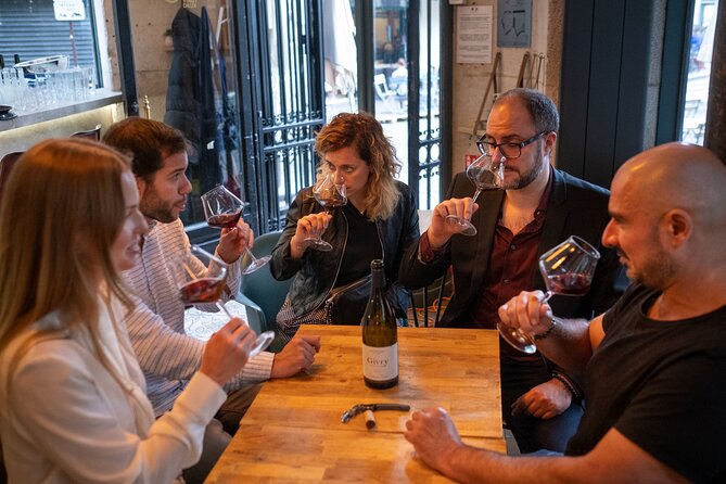 Paris Wine Tasting Experience in Montmartre - Charcuterie and Bread Pairing: What Really Works Between Sips