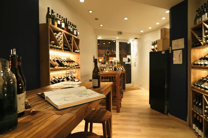 Paris Wine Tasting Experience in Montmartre - Small Group Size: The Fastest Way to Get Personalized Attention