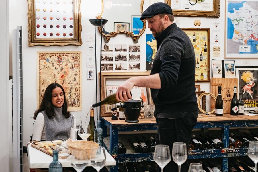 Paris: Wine Tasting Experience with 6 Wines and Cheese Board - Should you book Paris Wine Co’s 6-wine tasting?