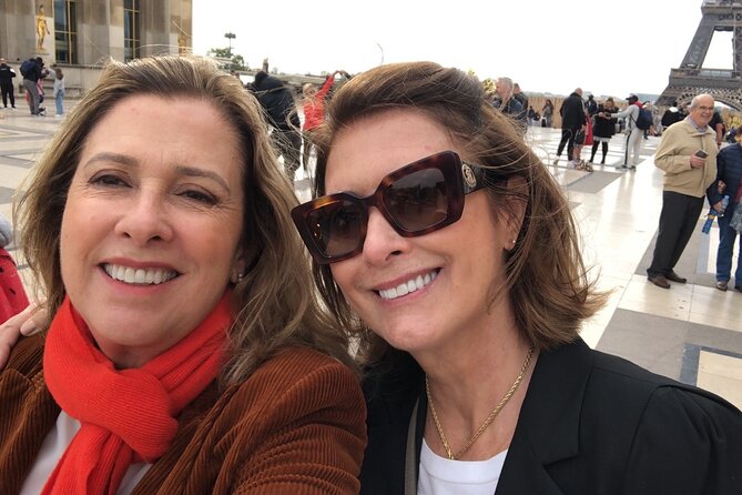 Paris with Love Private Guide & Driver - Champs-Elysées, Pont Alexandre III, and the Arc without the entrance time