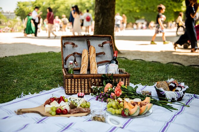 Parisian Romantic Picnic - Key highlights you should care about