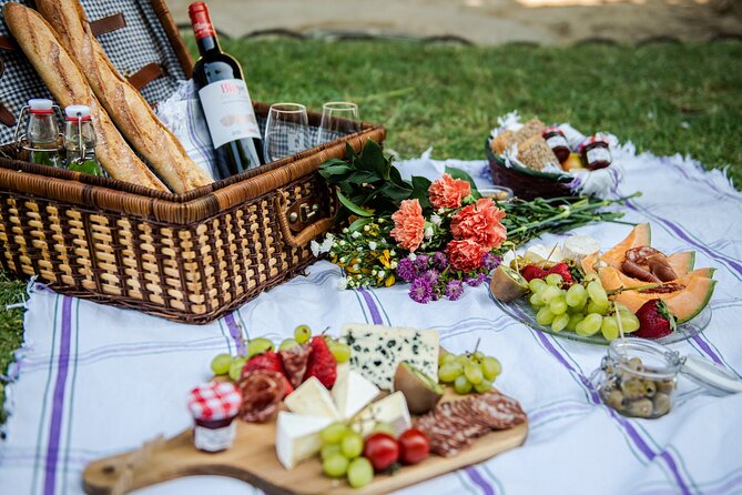 Parisian Romantic Picnic - The “petit” picnic experience, big on romance