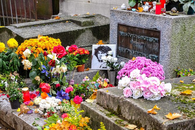 Père-Lachaise Cemetery Paris Tour with Audioguide - Key highlights to know before you go