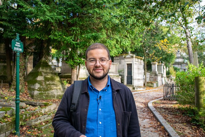 Père Lachaise Cemetery Tour: A Stroll Through Immortal History - Stop 2: Jim Morrison’s tomb, one visit that many people care about