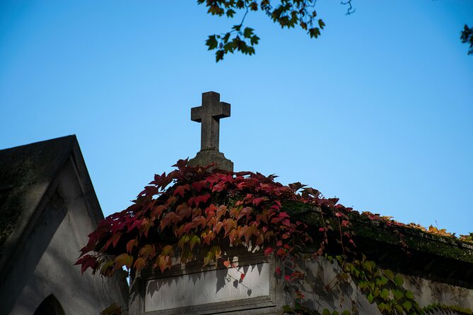 Père Lachaise Cemetery Tour: A Stroll Through Immortal History - Meeting at 1 Av. du Père Lachaise, ending near Bd de Ménilmontant