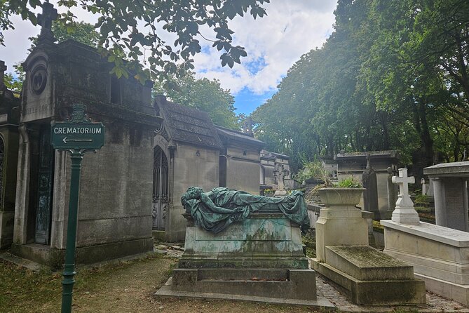 Père Lachaise Cemetery Tour, Tales from the Graves and Crepes - Who this tour is best for (and who should pick something else)
