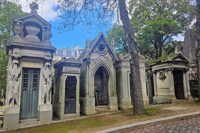 Père Lachaise Cemetery Tour, Tales from the Graves and Crepes - A few practical tips so you enjoy every stop