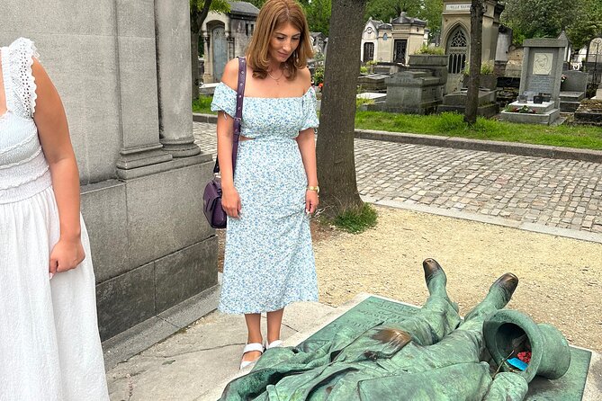 Père Lachaise's Cemetery Celebrities and Ghosts Mystery Tour - Key points to know before you go