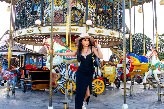 Photo Session Around Eiffel Tower - Photos in 48 hours, plus what “edited” means for your keepsakes