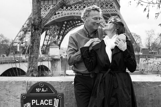 Photo Session in Paris - Photographer at the Eiffel Tower - Value and price: why $66.51 can be a smart spend