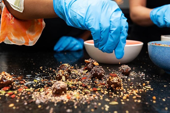 Praliné Rocher Chocolate making class in Paris (collective) - Key highlights you can plan around