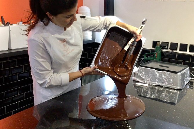 Praliné Rocher Chocolate making class in Paris (collective) - Comfort, allergies, and who should skip this class