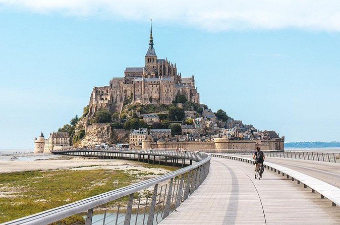 Private 12-hour round transfer to abbey of Mont Saint Michel Normandy from Paris - Mont-Saint-Michel at your pace: using your 6 hours well