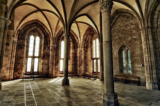 Private 12-hour round transfer to abbey of Mont Saint Michel Normandy from Paris - Price and value for a private group of up to 3