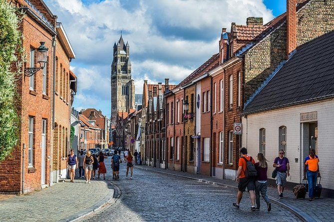 Private 12-hour round transfer to Belgium (Bruges) from Paris - Lake of Love and Museum of Fine Arts, Where the Visit Turns from Speed to Feeling
