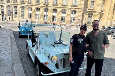 Private 2 – Hour Paris Landmarks Tour by Golf Cart Mini Moke