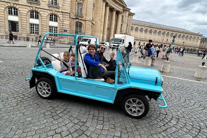 Private 2 - Hour Paris Landmarks Tour by Golf Cart Mini Moke - Moulin Rouge and the Montmartre transition to Butte life