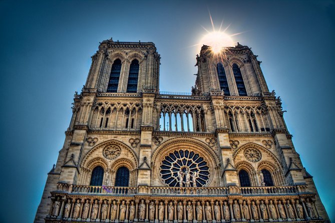 Private 3 Hour Historical Walking Tour in Paris Medieval - Stop 3: The Conciergerie, palace to prison, and the Revolution mood